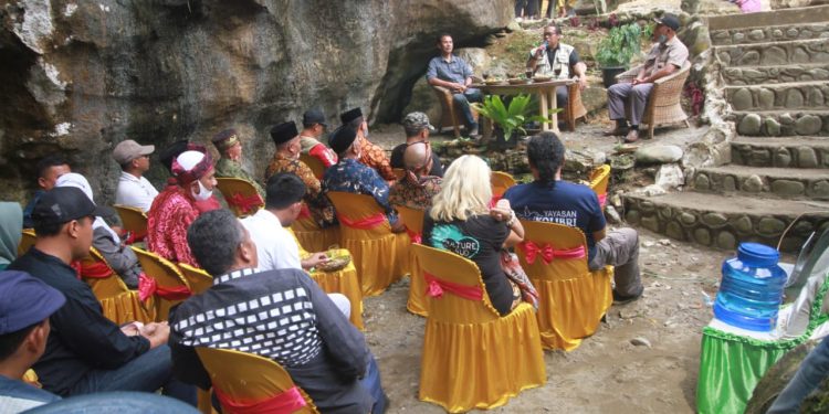 STFJ Gelar Diskusi Pemanfaatan Jasa Wisata Alam Berbasis Konservasi di Bukit Lawang