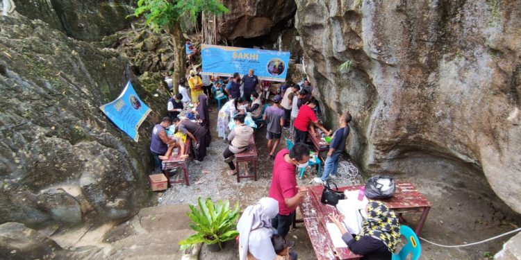 Peringati HPN 2022, PFI Medan, Selenggarakan Khitanan Massal di Kawasan Tebing-Tebing Batu