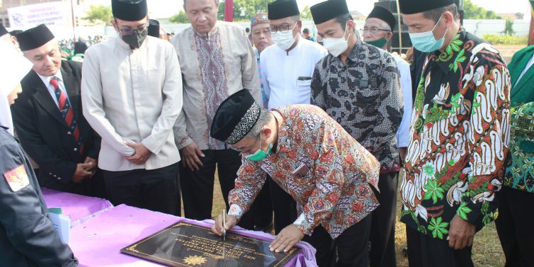 Abdul Mu’ti Resmikan Gedung MBS Taruna Putri Krapyak