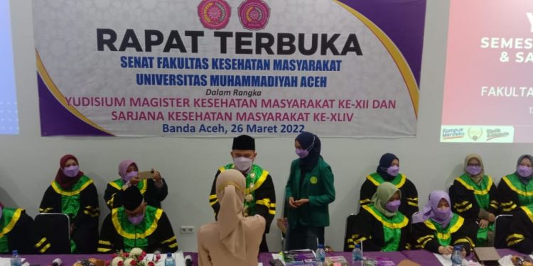 Dekan FKM Unmuha Aceh,  Jadilah Alumni Terbaik