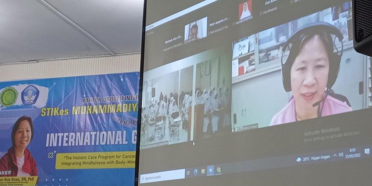 Pesan Prof. Fei-Hsiu pada Kuliah Pakar STIKesMu Lhokseumawe