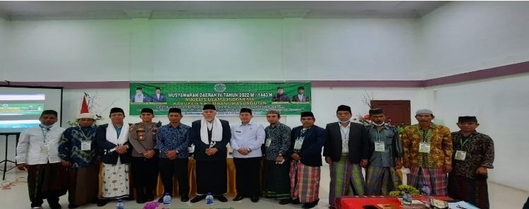 H. Arifin Sihite dan Safran Rizal Hutagalung Pimpin DP MUI Humbang Hasudutan