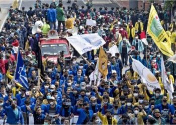 Ratusan Mahasiswa Gelar Aksi di Jakarta, Minta Jokowi Tegas Menolak Penundaan Pemilu
