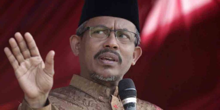 Kolom Ustadz Latif Khan : Senyum