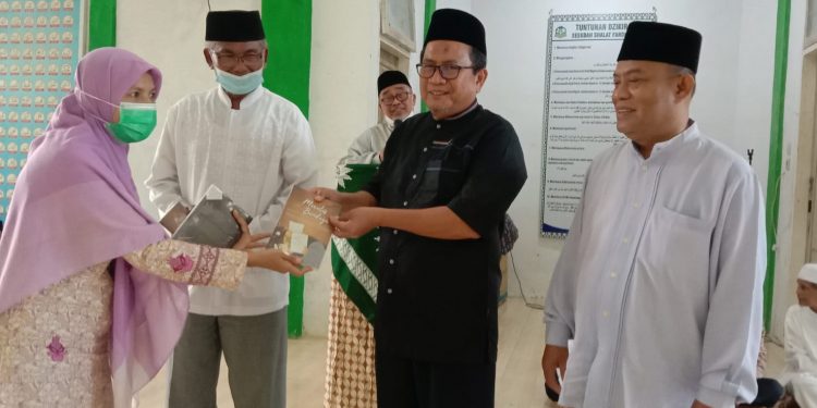 Dayah Pesantren Baitul Arqam Muhammadiyah Sibreh, Santunin Yatim dan Pakir Miskin
