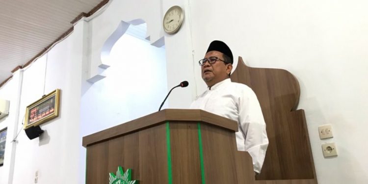 Keluarga Besar Muhammadiyah Banda Aceh Sholat Tarawih di Mesjid Jaafar Hanafiah UNMUHA