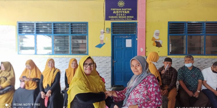 Aisyiyah Denai Beri Santunan bagi 170 Yatim dan Dhuafa
