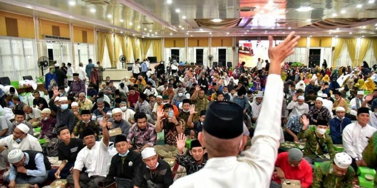 Guru Madrasah Bergembira Diundang Gubsu Berbuka Puasa
