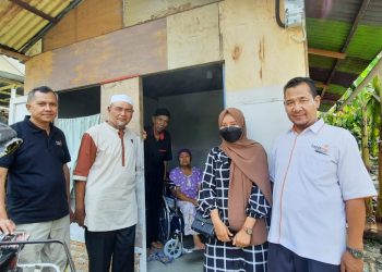 Kado Ramadan dari LazisMu Pematang Siantar, Wiyani (65) Terima Kursi Roda