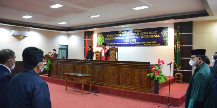 KPT : Advokat Harus Membantu Orang Miskin