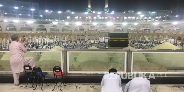 Saudi Perketat Penggunaan Masker di Area Masjidil Haram