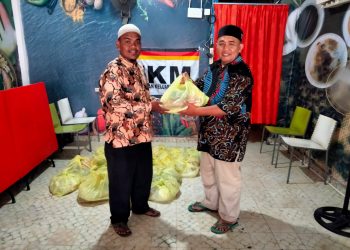 DPD IKM Medan Berbagi 58 Paket Sembako