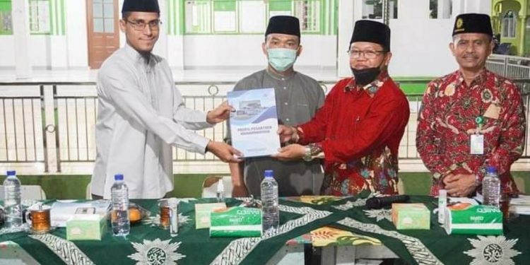 PWM Sumut Serahkan SK Mudir Ponpes Muhammadiyah Kualamadu