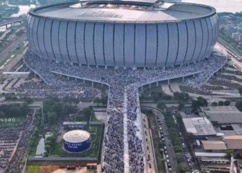 Dua Tahun tak Salat di Lapangan Terbuka Jakarta Internaional Stadium Mbludak
