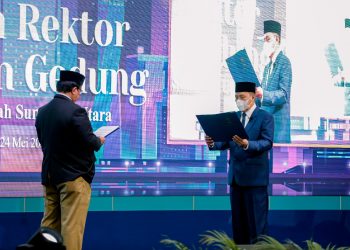 Lincolin Arsyad Lantik Prof. Agussani MAP Menjadi Rektor UMSU