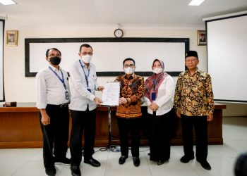 L2Dikti Sumut Serahkan SK, Prof. Dr. Akrim MPd, Guru Besar Pendidikan UMSU