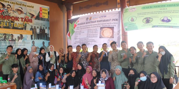 PKM-LPPM2022: Penyuluhan dan Pelatihan Pengolahan Jamu Beras Kencur