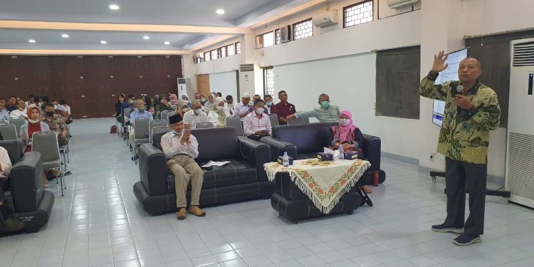 Dekan FEB UMSU Berikan Masukan Raker ISEI Medan