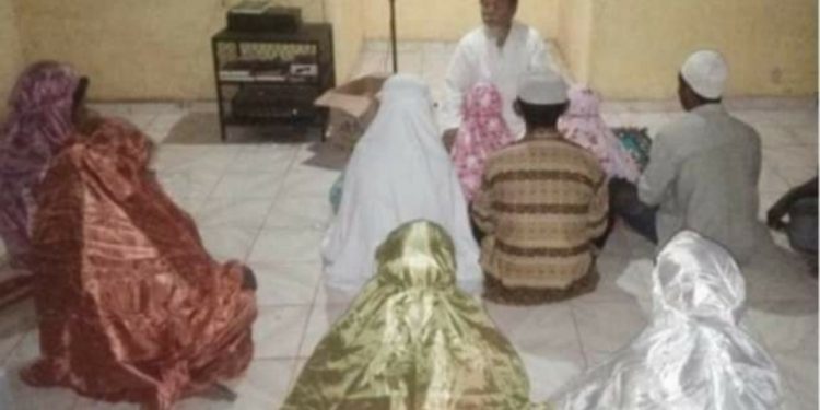 Kisah Nyata ‘Beragama’ Adan Nelayan Suku Laut dari Tanjung Gundap