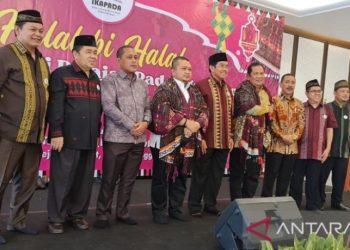 Tokoh-tokoh Tabagsel kumpul di Jakarta, Persiapan Provinsi Barukah ?
