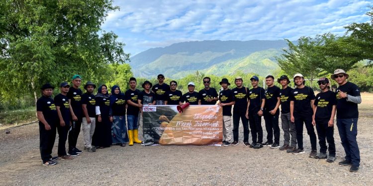 Kagayo Lakukan Ekspedisi Bersejarah ke Situs Makam Merah Johan Syah