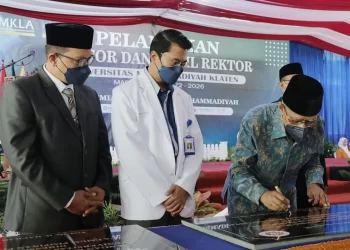 Haedar Nashir Launching 7 AUM Berkemajuan