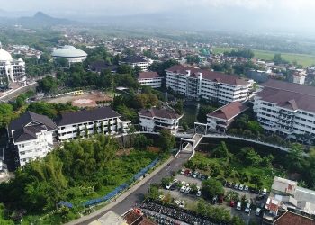 70 Mahasiswa UMM Malang Lulus Tanpa Skripsi