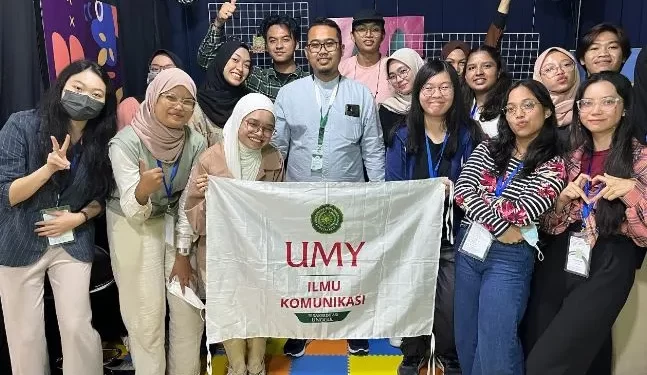 Kolaborasi Antarbangsa, Mahasiswa Universiti Malaya Ikuti Perkuliahan di UMY