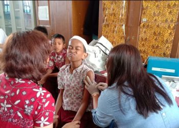 RCCE Kota Medan dan SDM-08 Tegal Sari Gelar Imunisasi untuk Siswa