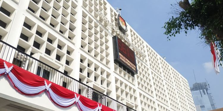 KPU Umumkan 18 Parpol Lolos Verisifikasi