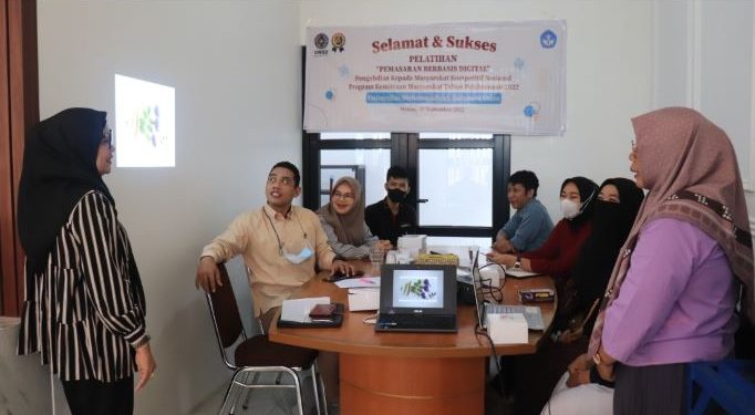 Tim PKM Dosen UMSU, Gelar Pelatihan Digital Marketing dan Olahan Berbasis Bunga Telang