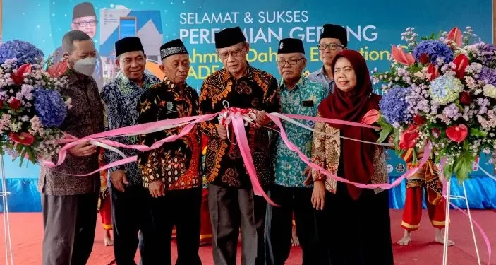 Ketua Umum PP Muhammadiyah Resmikan Ahmad Dahlan Education Center