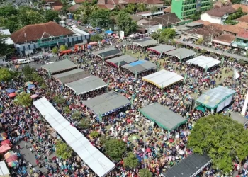 Bak Lautan, 40.000 Warga Bantul Ikuti Jalan Sehat Semarak Muktamar 48