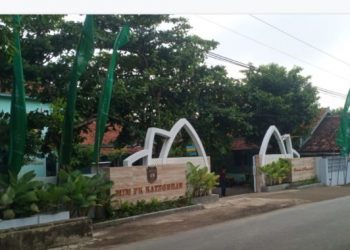 Serba Serbi Muktamar (1): Penggembira Disambut Tuan Rumah dengan Sukacita