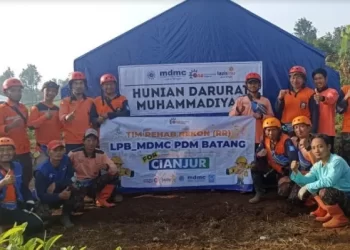 Dirikan Huntara, Relawan MDMC Bantu Warga Cianjur