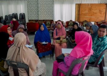 Rektor UM-Tapsel Ikut Memimpin Rapat Panitia Konsumsi Musywil 13