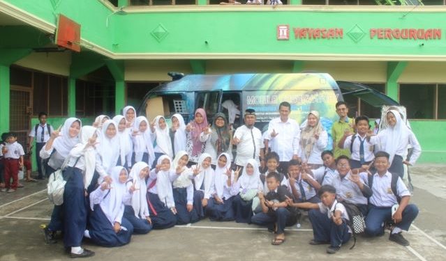 OIF UMSU Dekatkan Pelajar Perguruan IRA dengan Benda-benda Langit