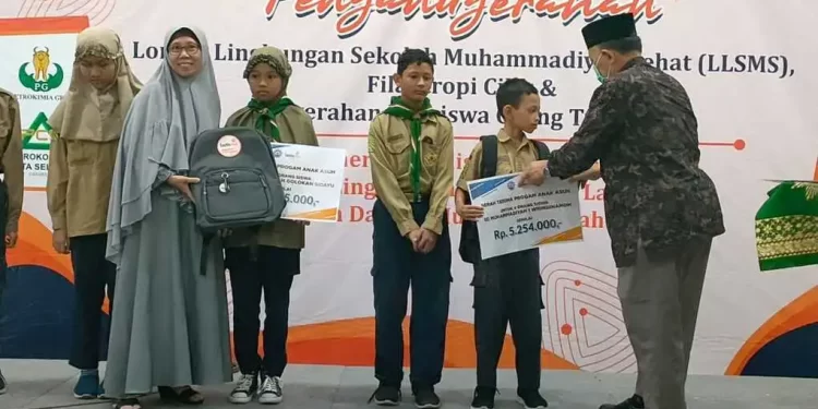 Program Orangtua Asuh, Muhammadiyah Gresik Tanggung Seluruh Biaya Sekolah Anak Yatim