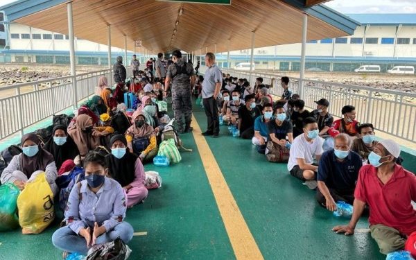 Komnas HAM: 300 Ribu Lebih WNI di Malaysia Berpotensi Stateless