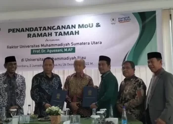 Dihadiri Pimpinan Pusat Muhammadiyah, Umri dan UMSU Tandatangani MoU