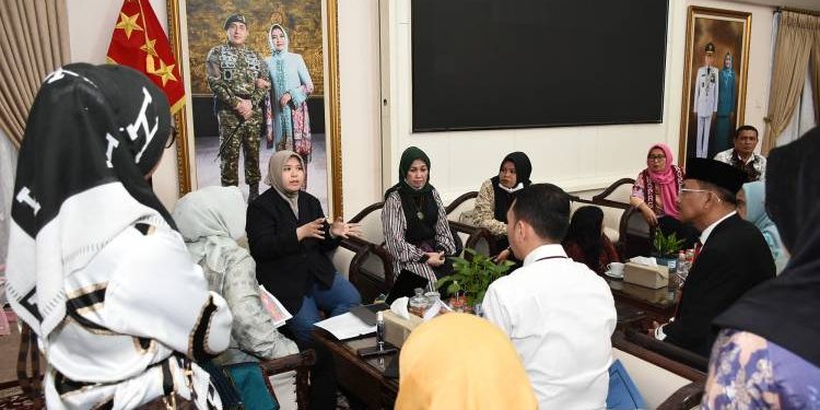 Persiapan HPN 2023: Ketua Dekranasda Sumut Temui Perajin Songket Dari Sejumlah Daerah