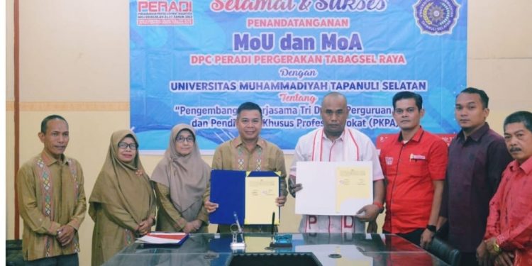 Fahum UM Tapsel Jalin Kerjasama Dengan PERADI Pergerakan Lahirkan Advokat Baru