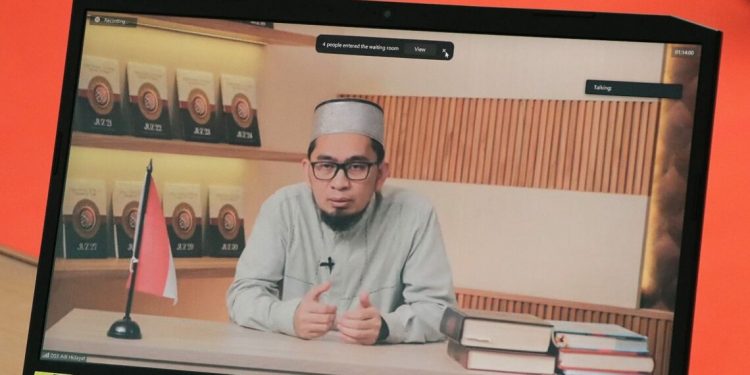 Adi Hidayat: Muhammadiyah dan NU, Dua Sayap NKRI