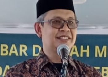 Seratus Tahun Penolong Kesengsaraan Oemoem Muhammadiyah