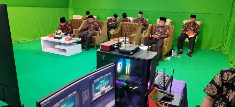 Ketua PW  Muhammadiyah Sumut Buka Sidang Pleno I Musywil 13