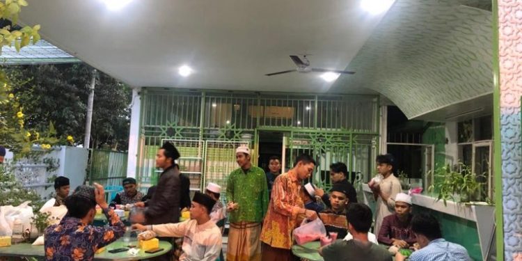 MUI Sumut Bagikan Ifthar untuk Mahasiswa Kader Ulama