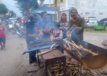 Omzet Pakkat makanan khas Mandailing Natal naik 100 persen di Medan