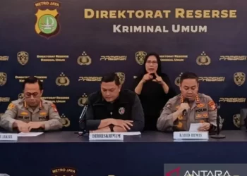 Polisi Bongkar Penipuan Umrah dengan Korban Ratusan Jamaah