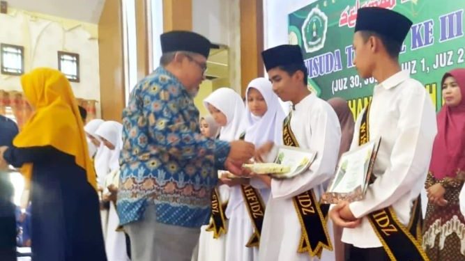 Wisuda 61 Penghafal Al-Qur’an SMP Muhammadiyah  Kualasimpang