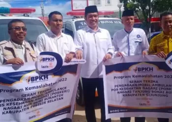 Lazismu dan BPKH Serahkan Bantuan Ambulans untuk 2 Nagari